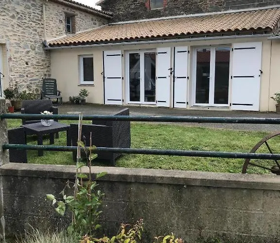 La Maison Des Amis Frühstückspension